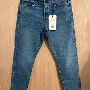 Levi's Wedgie High Rise Tapered Leg Jeans. NWT, Size 32